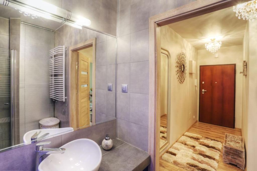 Ekskluzywny Apartament W Centrum Z Balkonem I Parkingiem كراكوفيا المظهر الخارجي الصورة